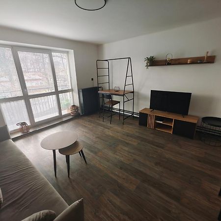 Apartman Opava S Parkovanim Eksteriør billede