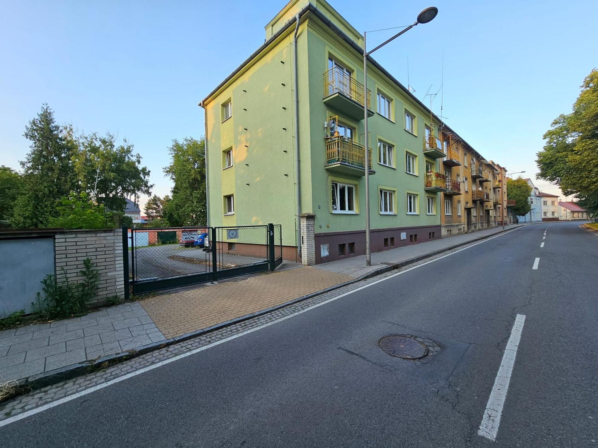 Apartman Opava S Parkovanim Eksteriør billede